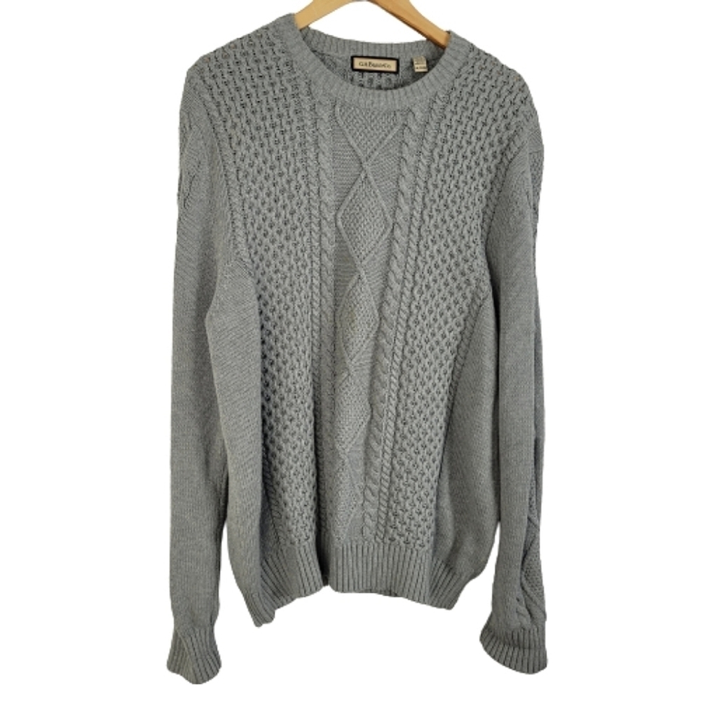 GH Bass & Co gray 100% cable knit sweater
